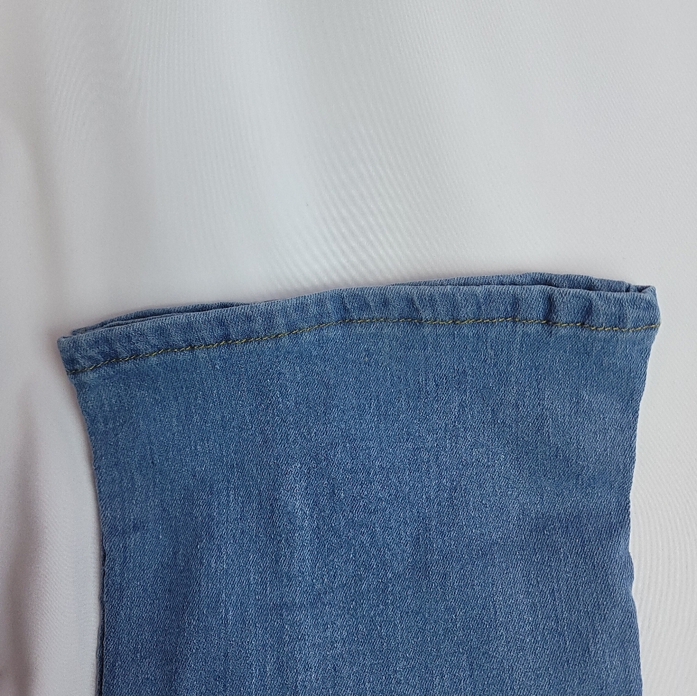 Amazon Jeans - Picture 3 of 5